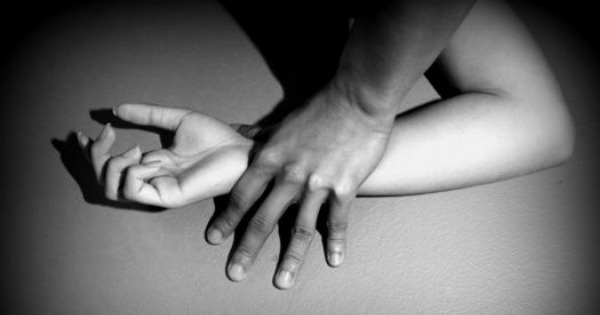 禽兽不如！男子与女友同居1年 轮流性侵4姐妹362次 