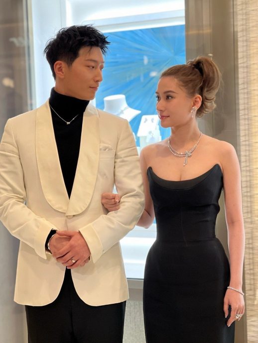 窦骁何超莲久违合体 全程撒糖力撇婚变