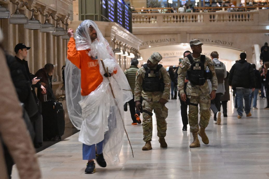 纽约地铁沦治安死角 国民兵与州警进驻巡逻
