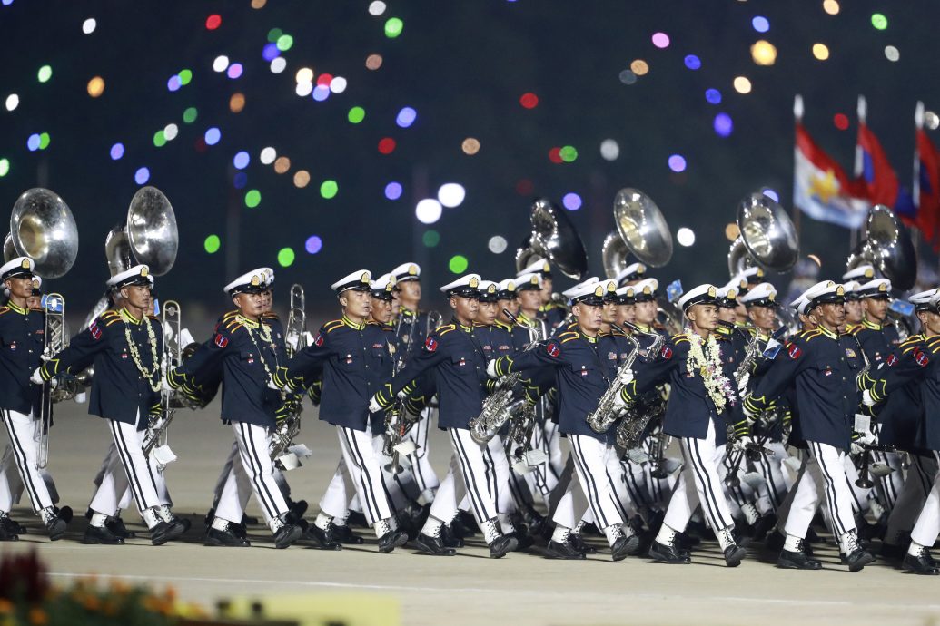 缅甸举行第79届建军节阅兵仪式