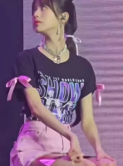 行程太紧凑犯困 张员瑛狠掐大腿提神