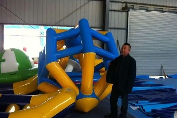 被武汉地铁索残疾证无双臂男子身份不简单 世界冠军、企业家……