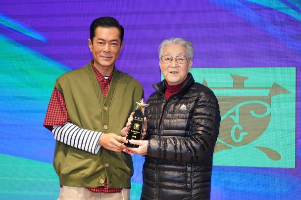 被爆有意搞演艺人老人院 古天乐:我尽力啦!