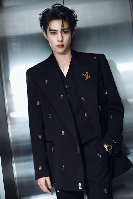 被误认王鹤棣掀骂战 林正峰“现身”扑火 