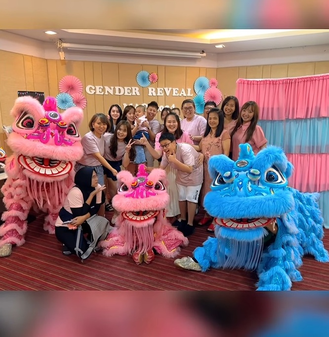 视频 | 准爸妈请舞狮表演 揭宝宝性别超特别!