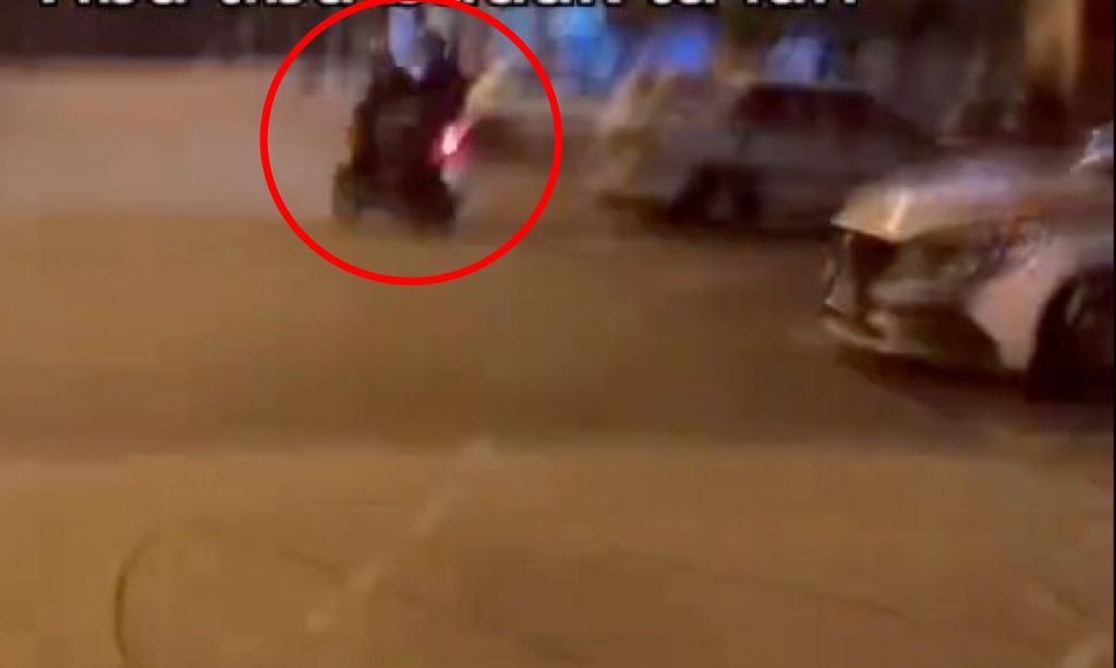 视频 | 寻仇报复还是恶作剧？新车被喷红漆车主心痛