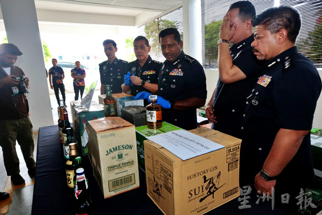 警方突击网赌集团IT部门,逮捕84男女