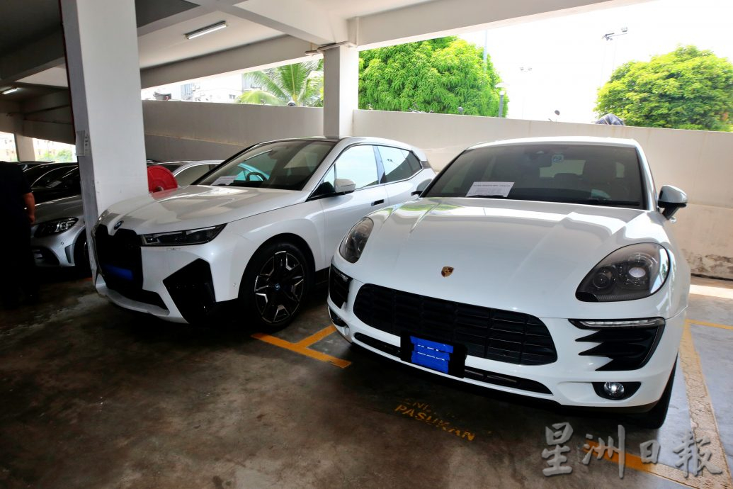 警方突击网赌集团IT部门,逮捕84男女