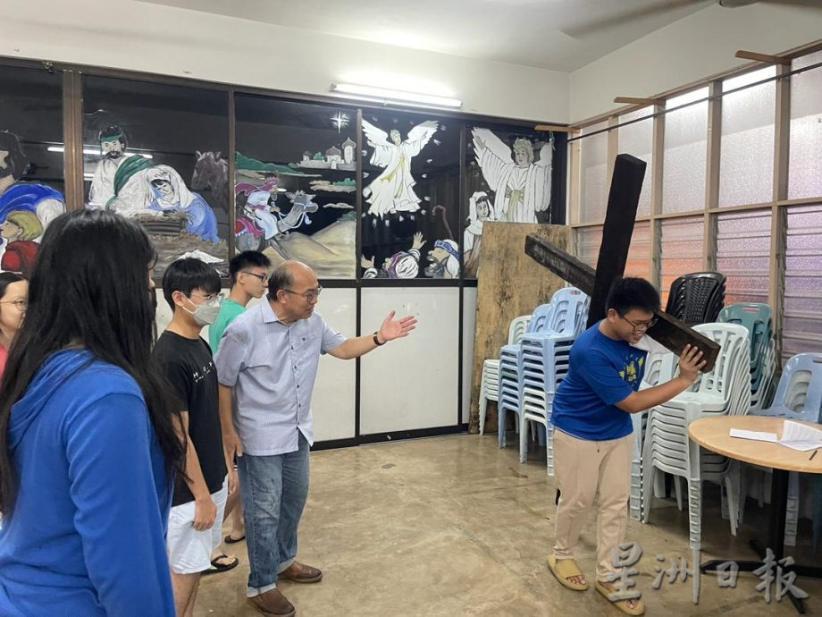 设7站十架苦路之旅  体会耶稣受难被钉感受