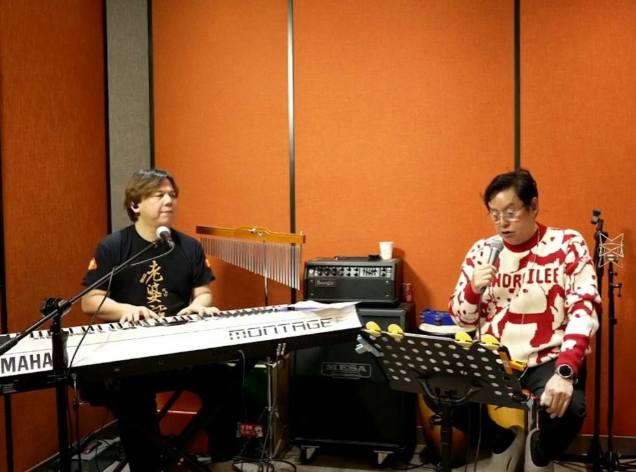 谭咏麟曝与张国荣“恩怨” 揭不再领奖原因