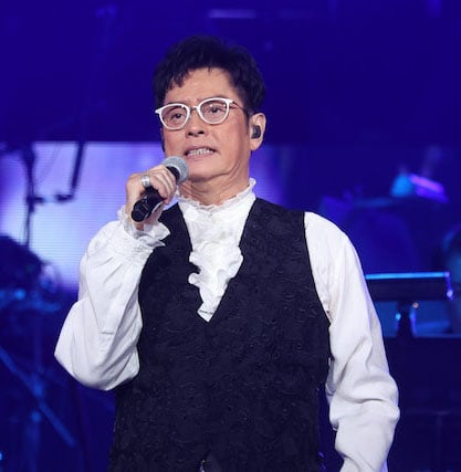 谭咏麟曝与张国荣“恩怨” 揭不再领奖原因