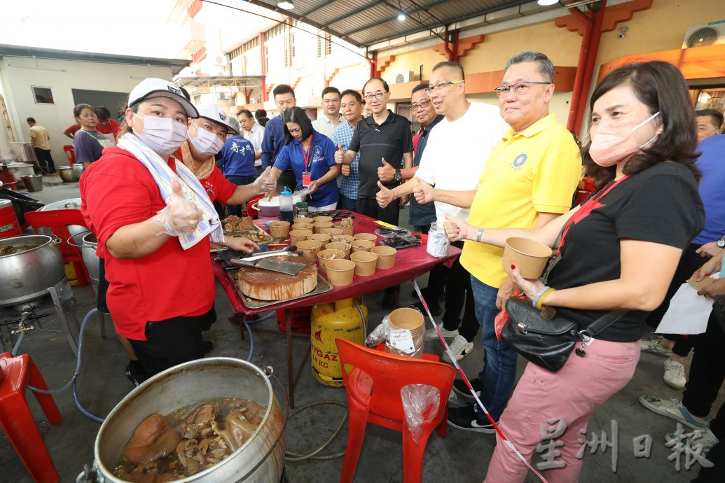 购报/大都会封底/巴生人全力捍卫肉骨茶