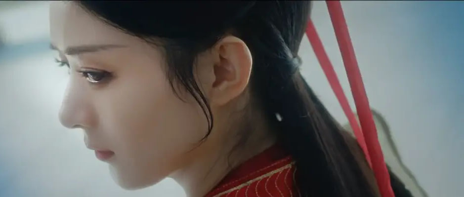 赵丽颖用配音被酸爆 妆容显老遭吐槽中年古偶