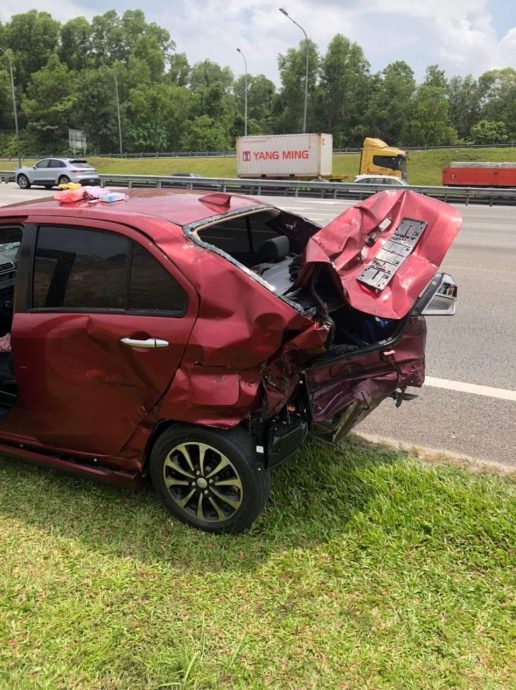 车祸惨剧!女婴抛出车外惨死 家属寻行车记录画面当证据