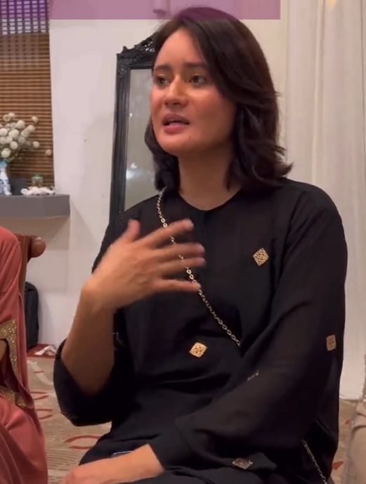 透视马来传统服装引争议 设计师:稀有布料可搭配背心