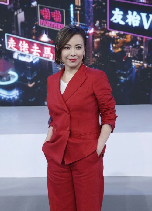 邓萃雯惊传有两子生父曝光? 前TVB主播躺枪上网求助