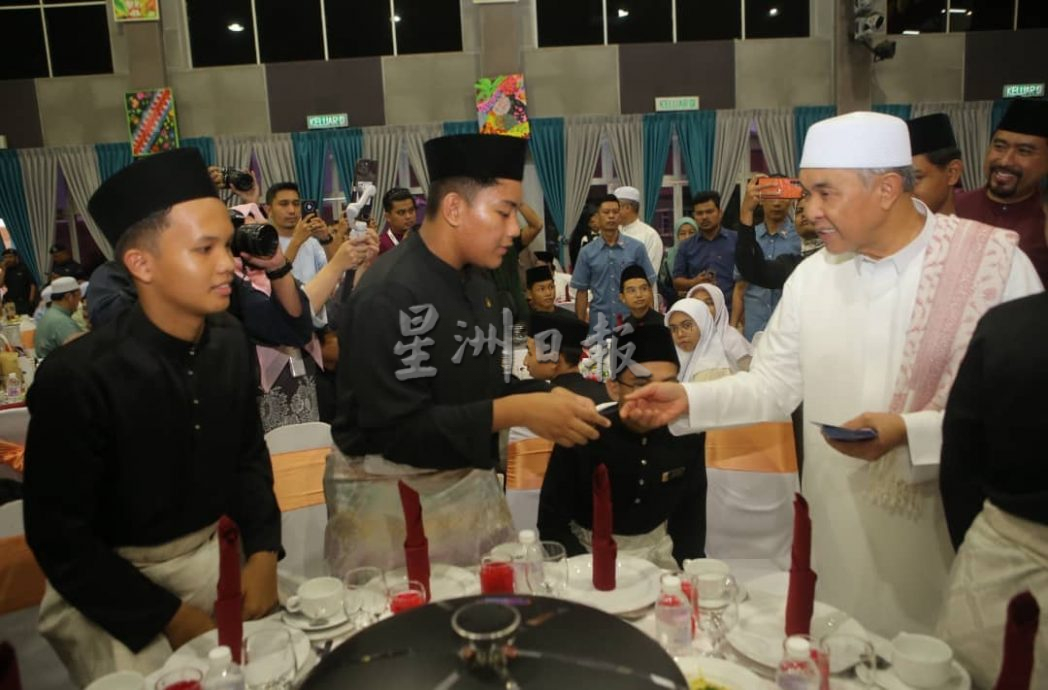 阿末扎希:KK连锁店已道歉 希望巫青团长谨慎