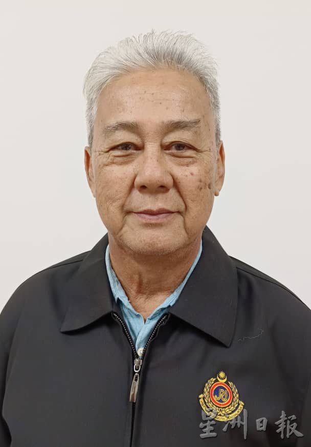 霹:封面主文/电子考车4月实行 怡保驾驶学院万事俱备
