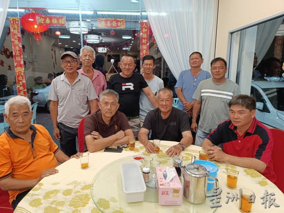 马口区泥机车租车费 4月1日起 调涨至每日550