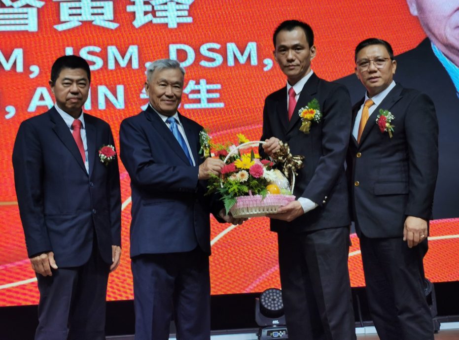 黄锋吁摩托车同业,为消费者信贷法令做好准备