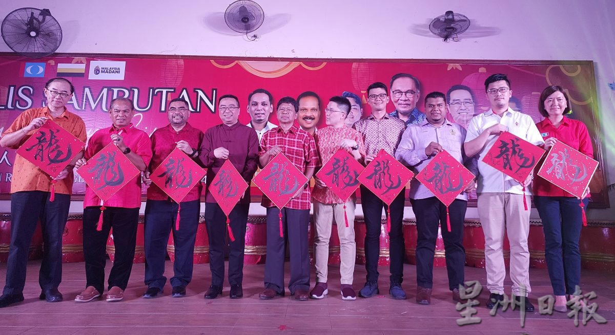 郑立慷  各民族节庆假期多是好事  学生从中学习各族文化