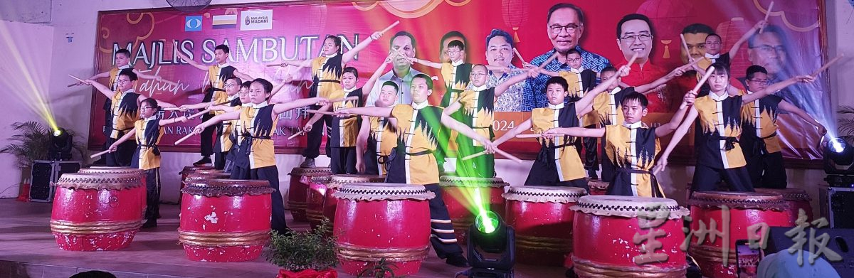 郑立慷  各民族节庆假期多是好事  学生从中学习各族文化