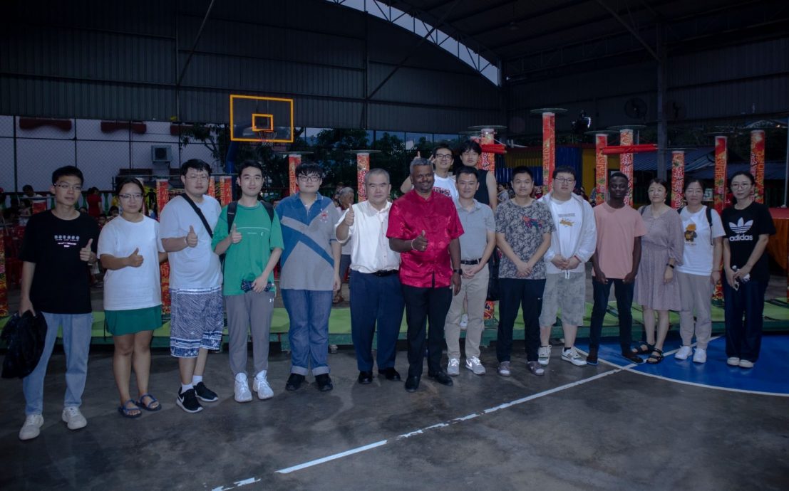 （刊期3月30日）有故事的人：当学生的“光”，指引方向