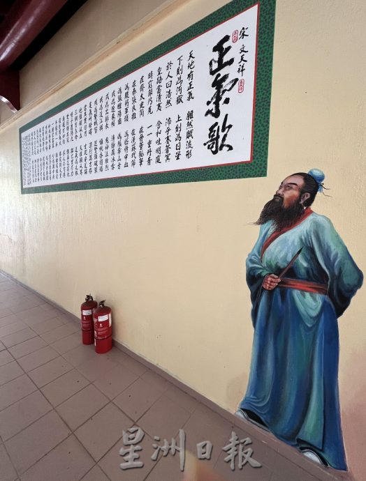 (古城封底主文)《用眼睛去旅游》:古色古香三忠宫