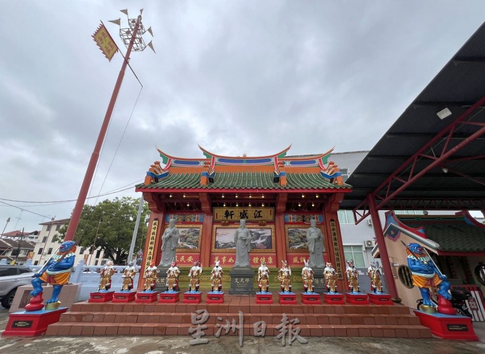 (古城封底主文)《用眼睛去旅游》:古色古香三忠宫