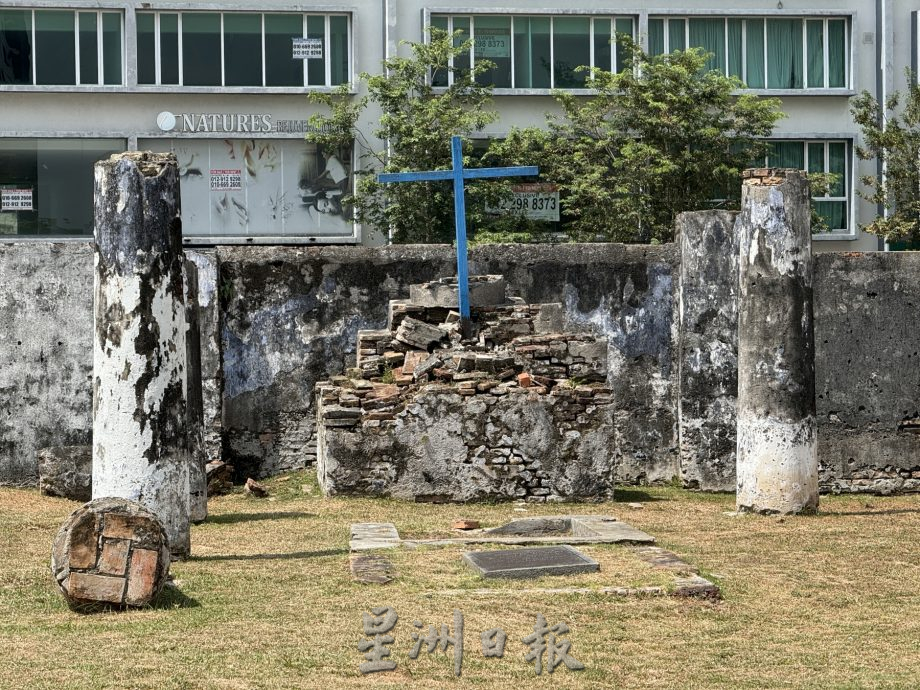 (古城封底主文)《用眼睛去旅游》:圣劳伦斯教堂遗址