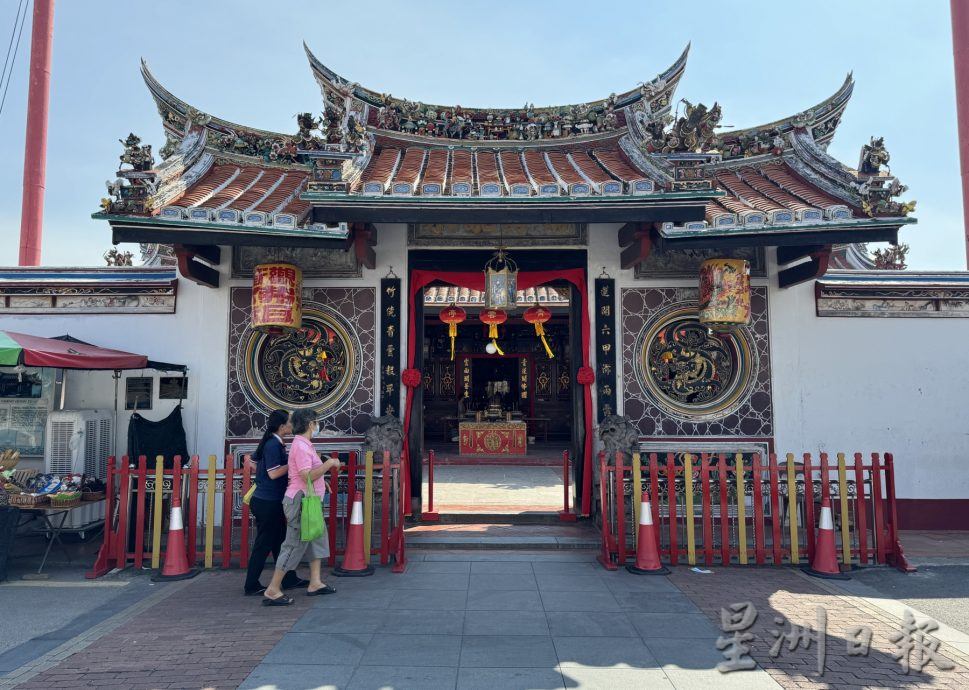 (古城封底主文)《用眼睛去旅游》:观音亭街
