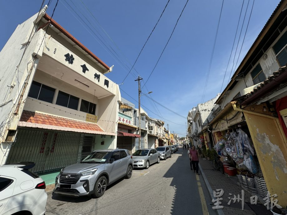 （古城封底主文）《用眼睛去旅游》：观音亭街