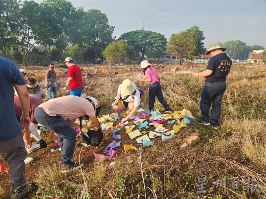 (古城封底主文)清明节扫墓,缅怀祖先也是文化及价值的传承