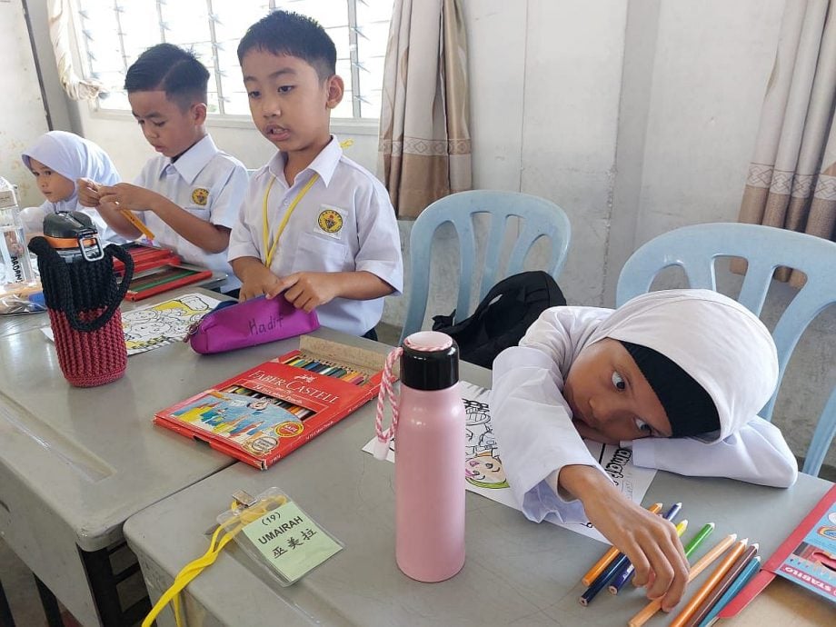（古城封面主文）新学年开课 友族同胞热爱将孩子送入华小就读