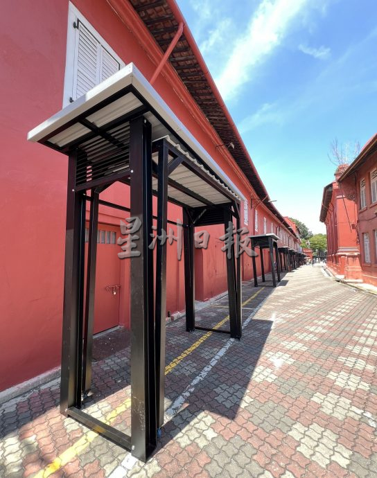 (古城封面主文)红屋小贩黑亭引热议·市议员:提升外观及统一