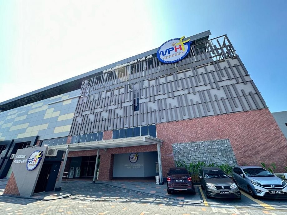 (古城封面副文)斋戒月期间市议会提早半小时关闭 邓永森促民众留意