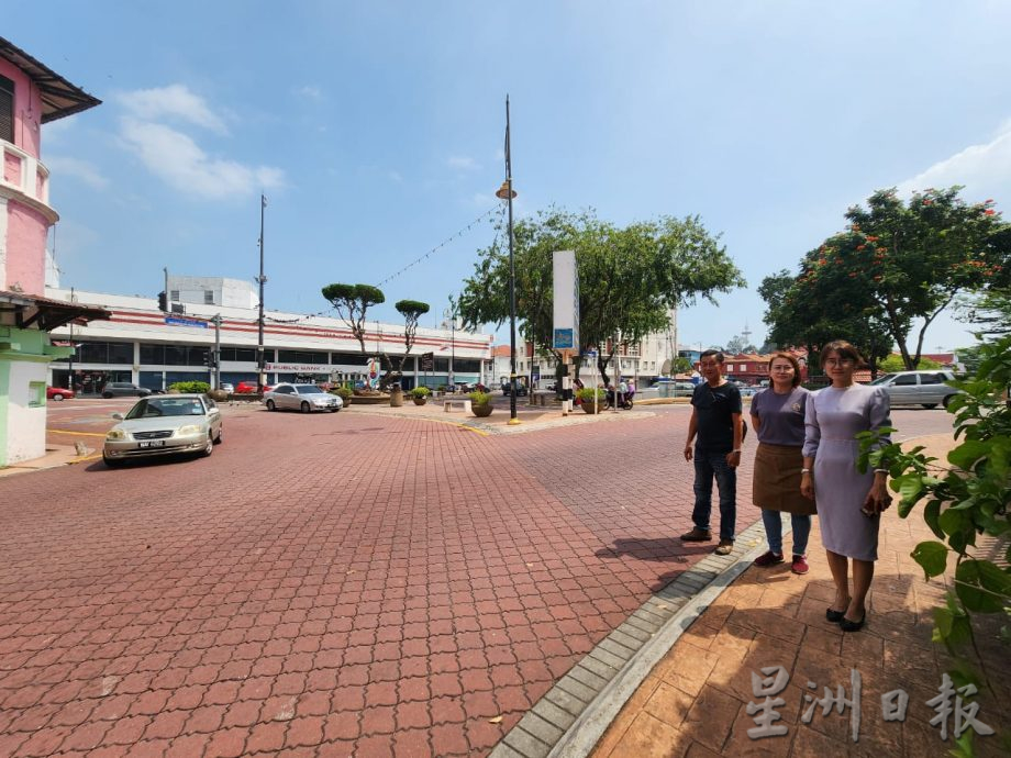 (古城封面副文)车辆从天猛公路及新路逆向驶上曾昆清桥,险象环生