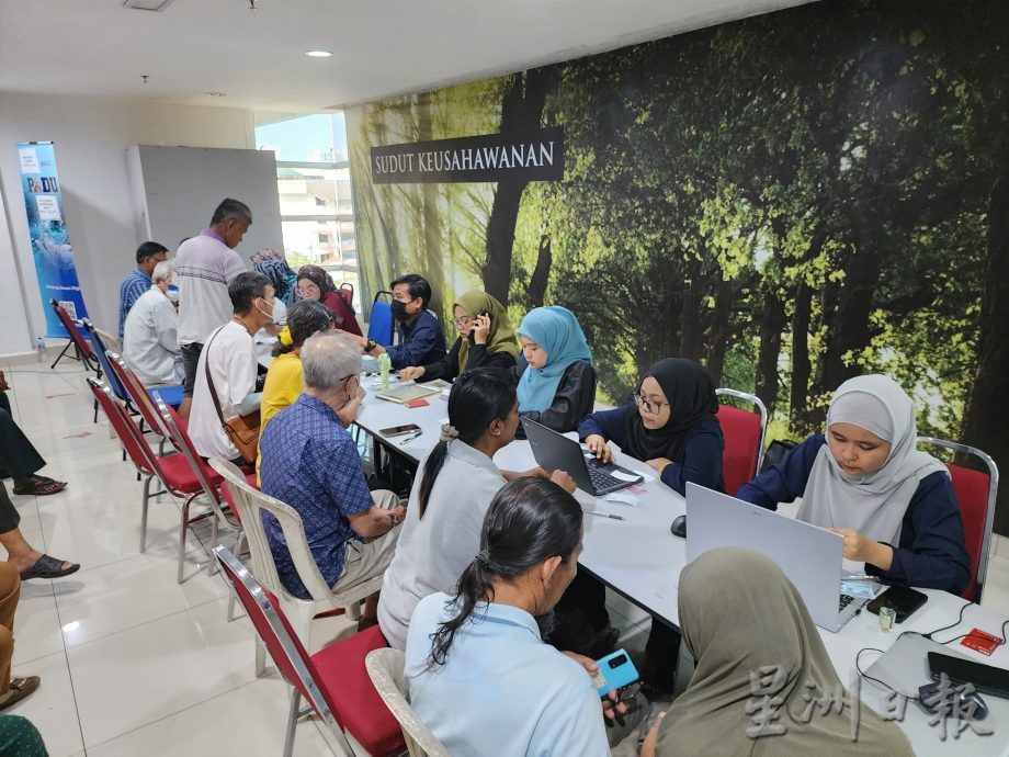 （古城封面副文）骆慧茹：若注册PADU尝试数次依然遇到问题，尽快到UTC注册