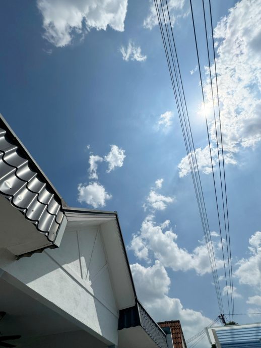 （古城版）高温天气持续·卫生局加强监督相关疾病