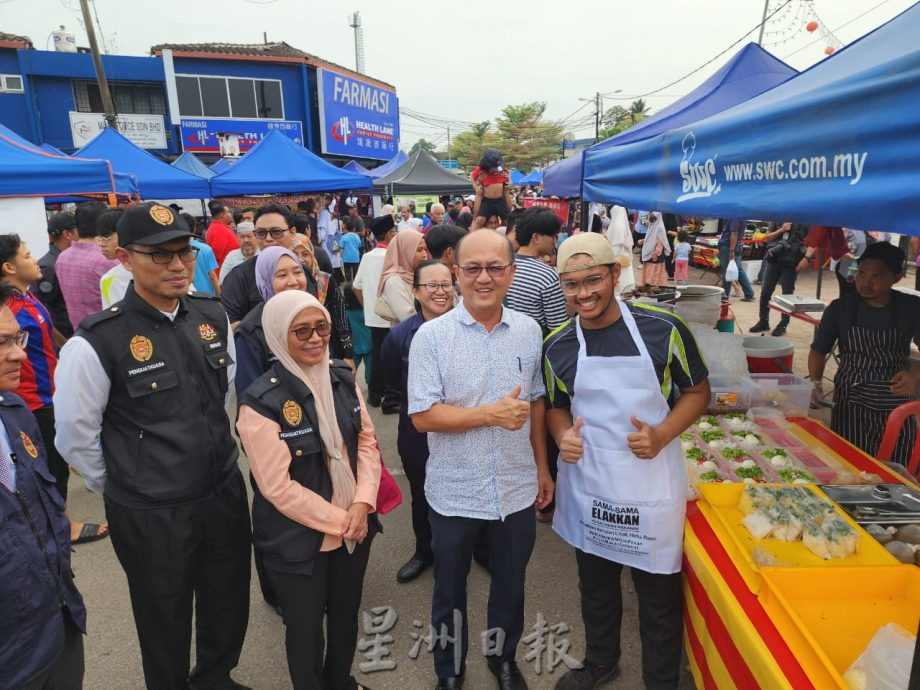 （古城第6版主文) 魏喜森：卫生局斋戒月检查392摊位冰厂酒店，开出12罚单