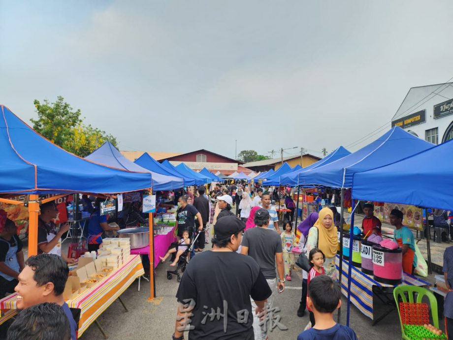 （古城第6版主文) 魏喜森：卫生局斋戒月检查392摊位冰厂酒店，开出12罚单