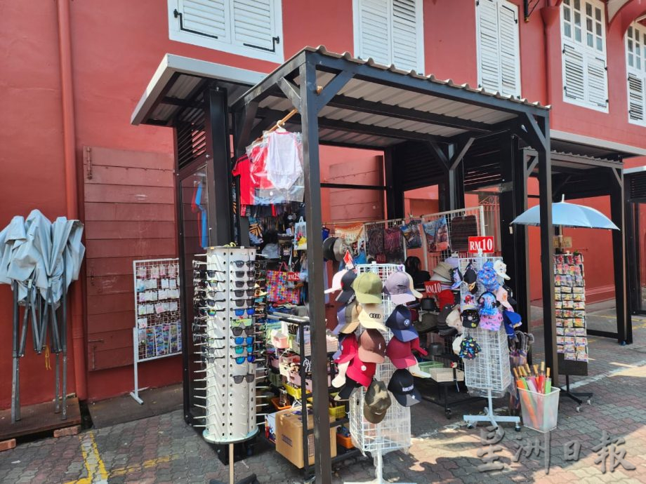 （古城第四版主文）林朝雁：红屋区亭子无法收纳，破坏红屋区原有面貌