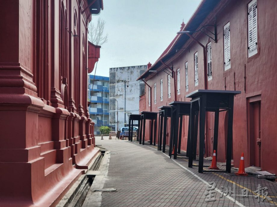 （古城第四版主文）林朝雁：红屋区亭子无法收纳，破坏红屋区原有面貌