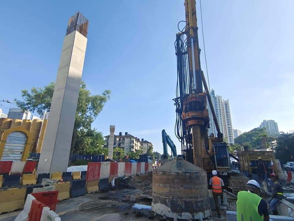 (大北马)亚依淡绕道工程进展,黄汉伟:33桥墩已建好8个