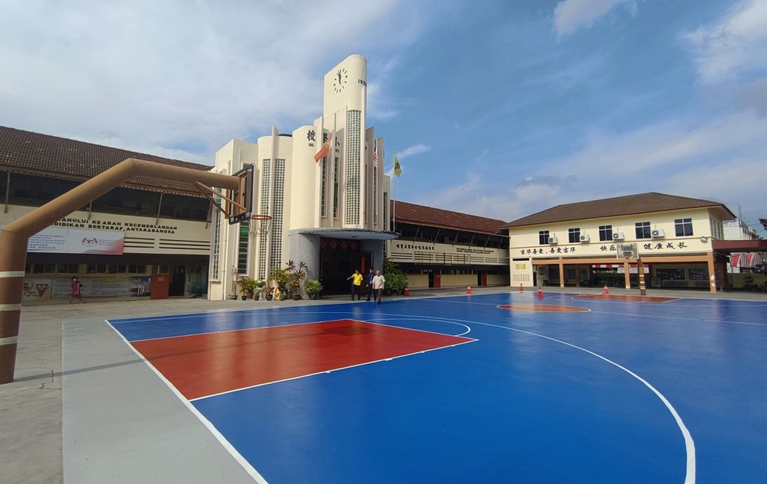 (大北马)吉华H校今年迎来80名一年级新生,他们有望在新校舍进行六年级的毕业典礼。