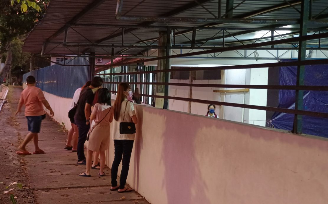 (大北马)吉华S校今年全校20间课室全面采用空调设备,学生不必担心酷热天气,影响学习进度。