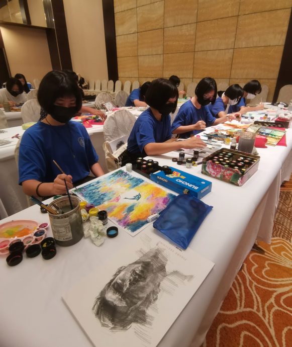 (大北马)日新中学将开办高中美术班