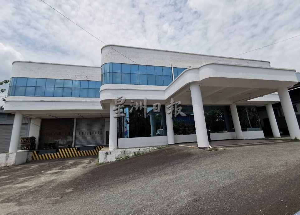 峇新建昌公司暂关闭   厂前张挂道歉横幅