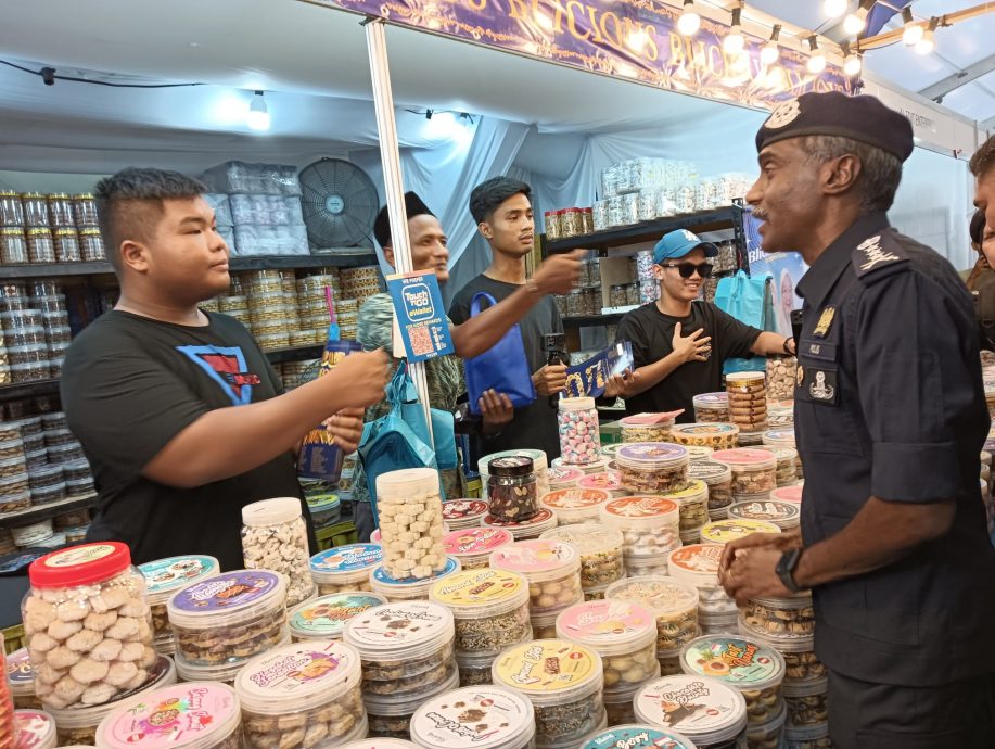 （已签发）全国：柔总警长：KK便利店袜子风波 柔州警方至今接11投报