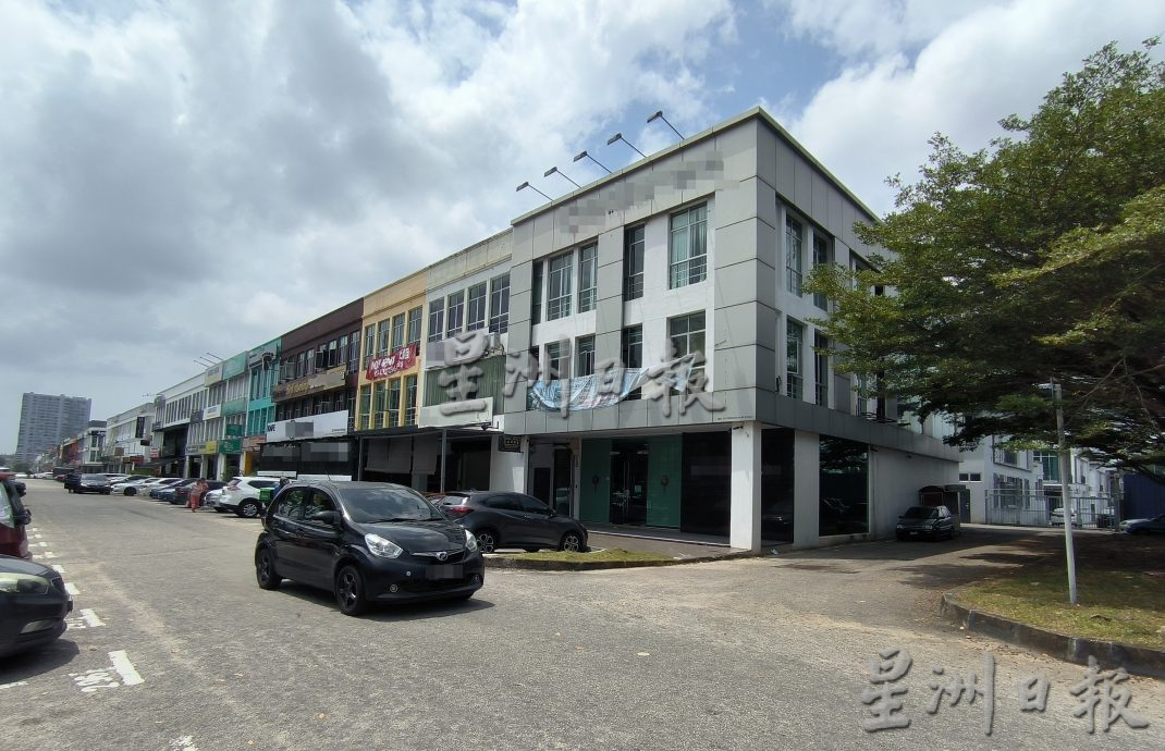 (已签发)柔(民生特工队):商业区后巷变“秘密厨房”,连累其他商家闭门严防街鼠